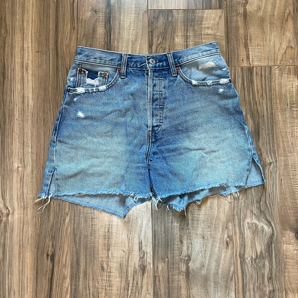 Abercrombie and Fitch 4 inch high rise shorts size 2/26
